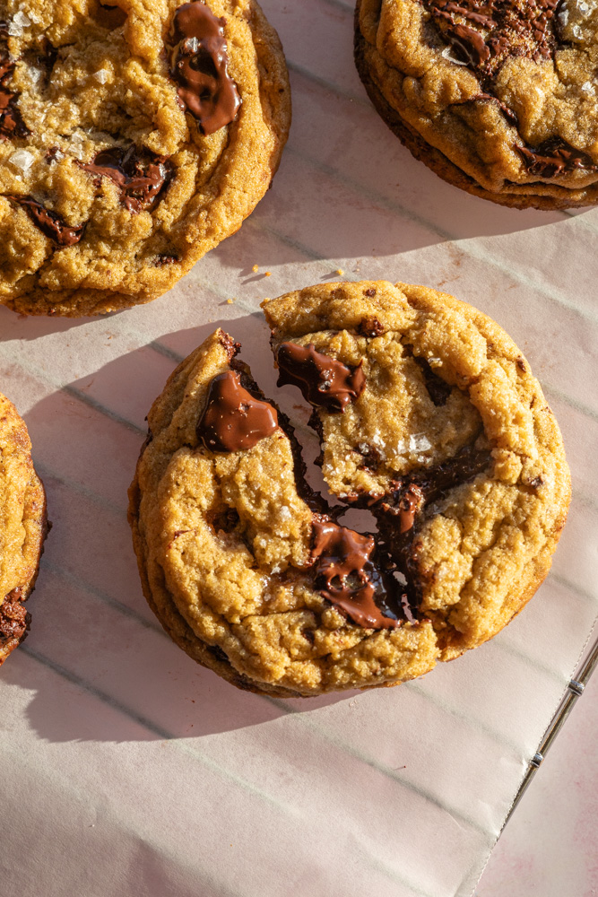 chocolate chip cookies