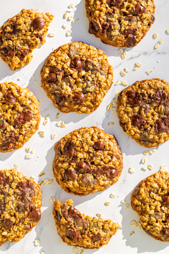 chocolate chip oatmeal cookies