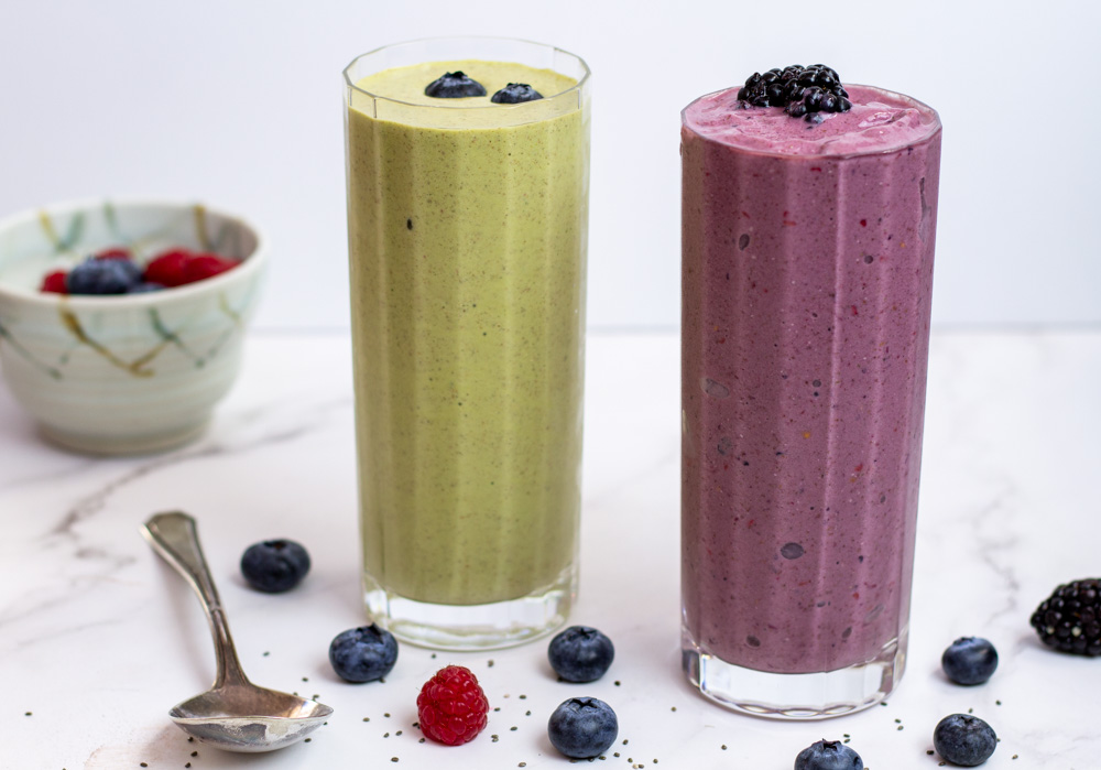 strawberry smoothie and blackberry smoothie