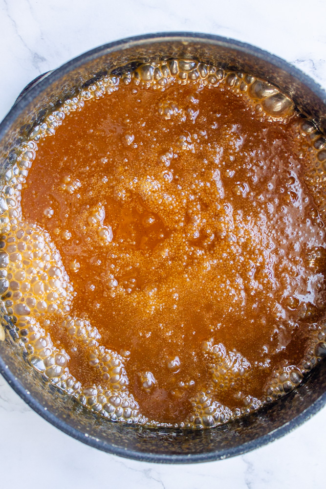 caramel boiling
