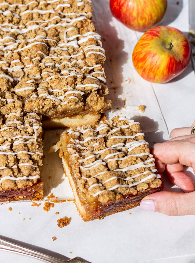 apple pie bars