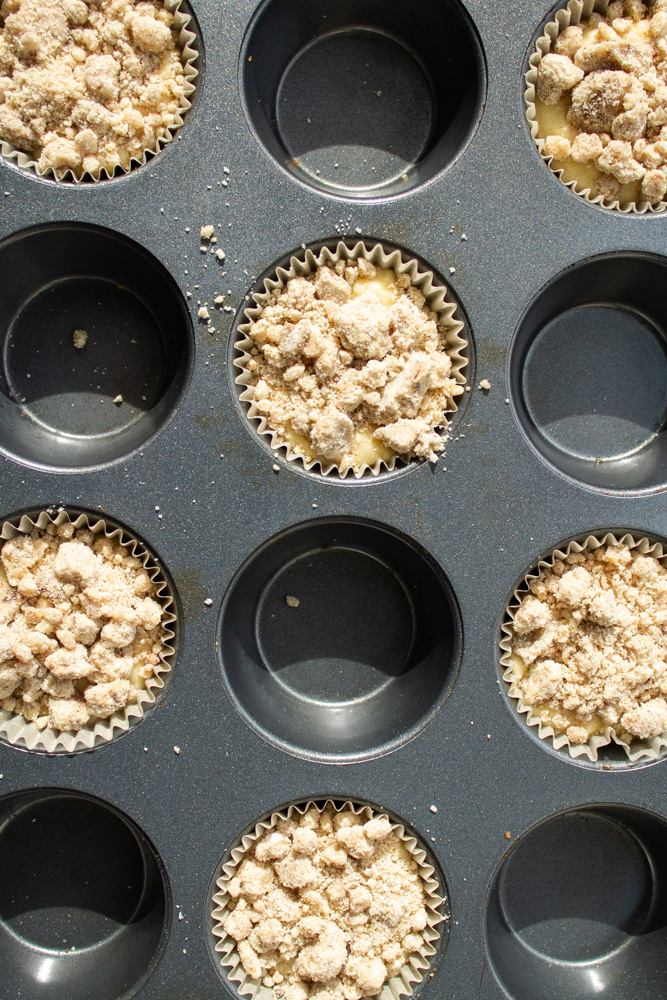 Banana crumb muffins