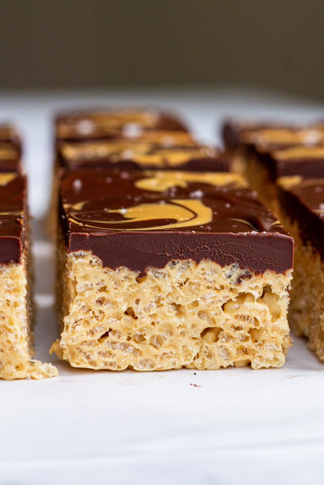 peanut butter rice krispies with chocolate topping