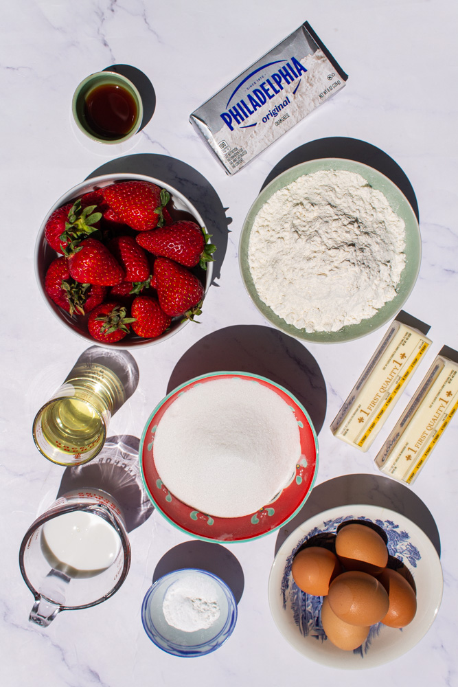 strawberry cupcakes with strawberry cream cheese icing and strawberry core ingredients