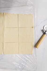 cutting puff pastry