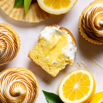 Lemon meringue cupcakes