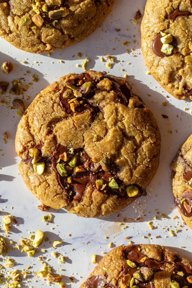 pistachio chocolate chip cookies