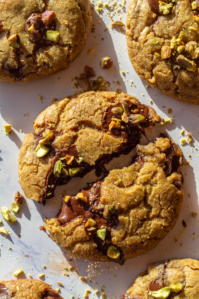 pistachio chocolate chip cookies