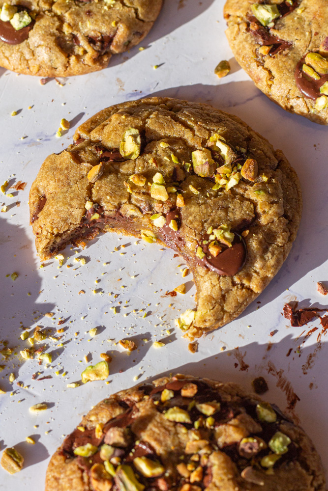 pistachio chocolate chip cookies