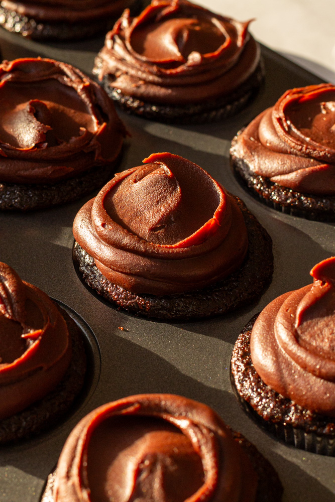 chocolate mousse cupcakes