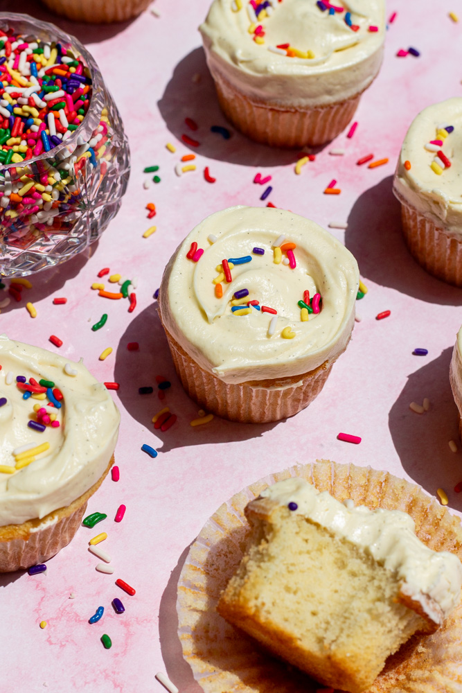 Vanilla cupcakes