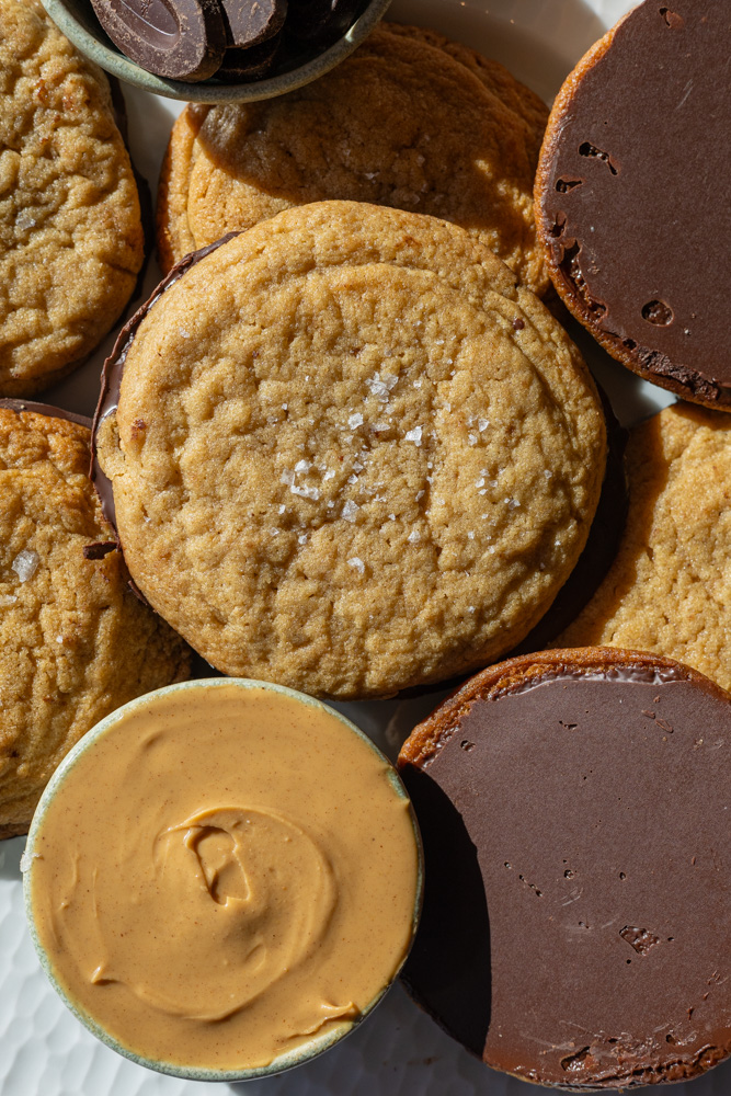 chocolate dipped peanut butter cookies