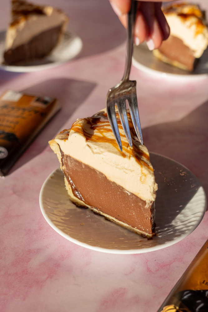 salted caramel chocolate cream pie