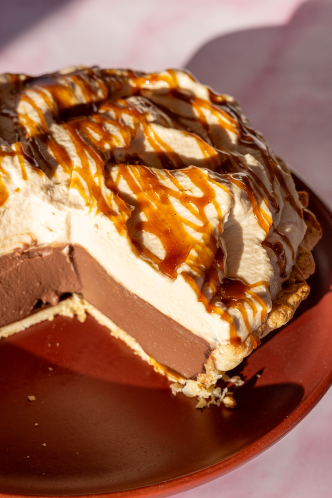 salted caramel chocolate cream pie
