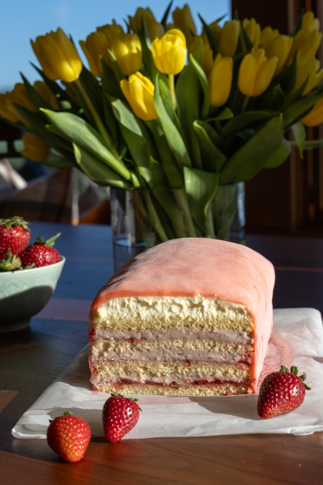 strawberry princess cake