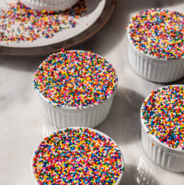 dot cakes